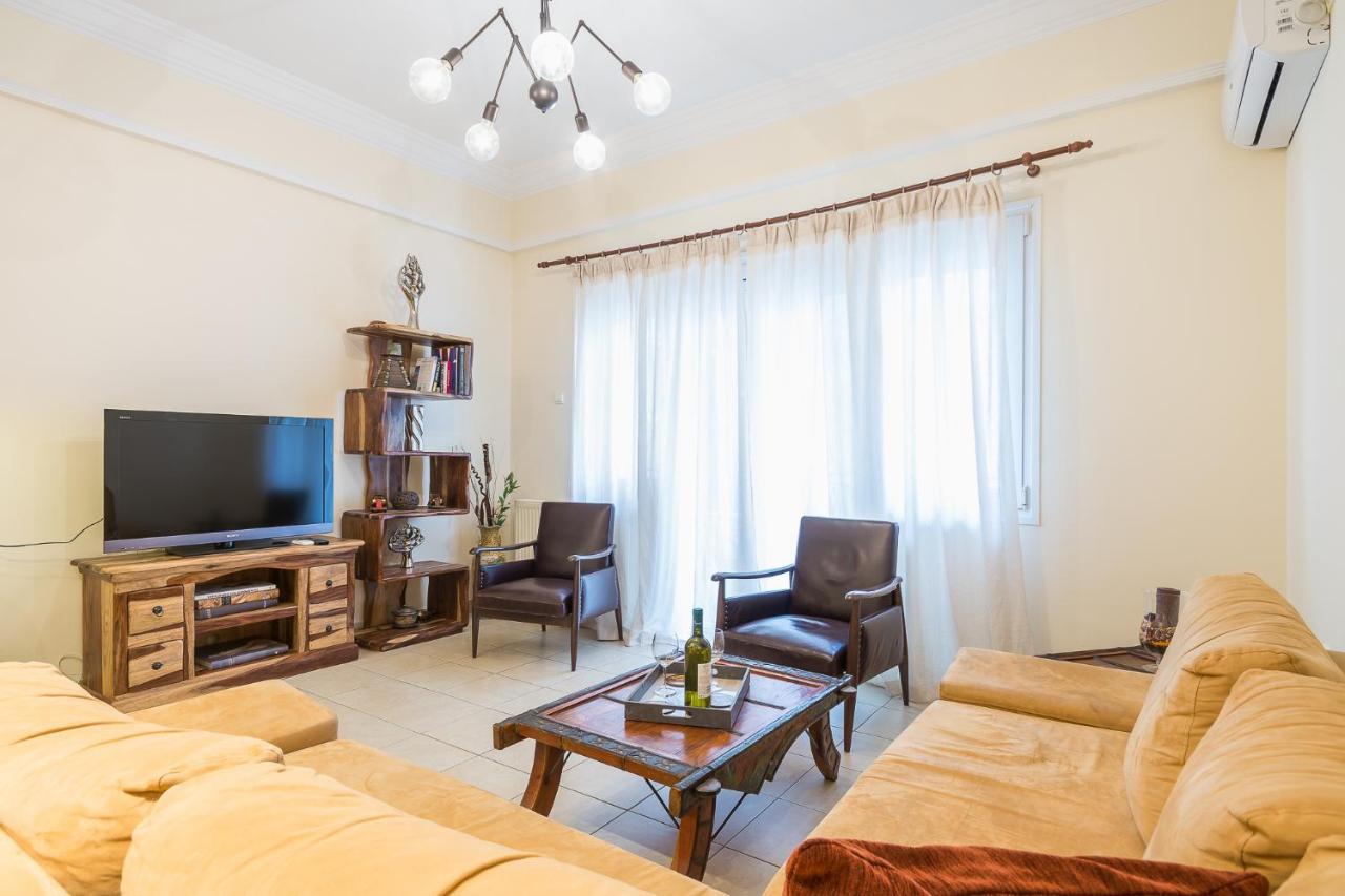 Bed and Breakfast Family House Next To Acropolis Ateny Zewnętrze zdjęcie