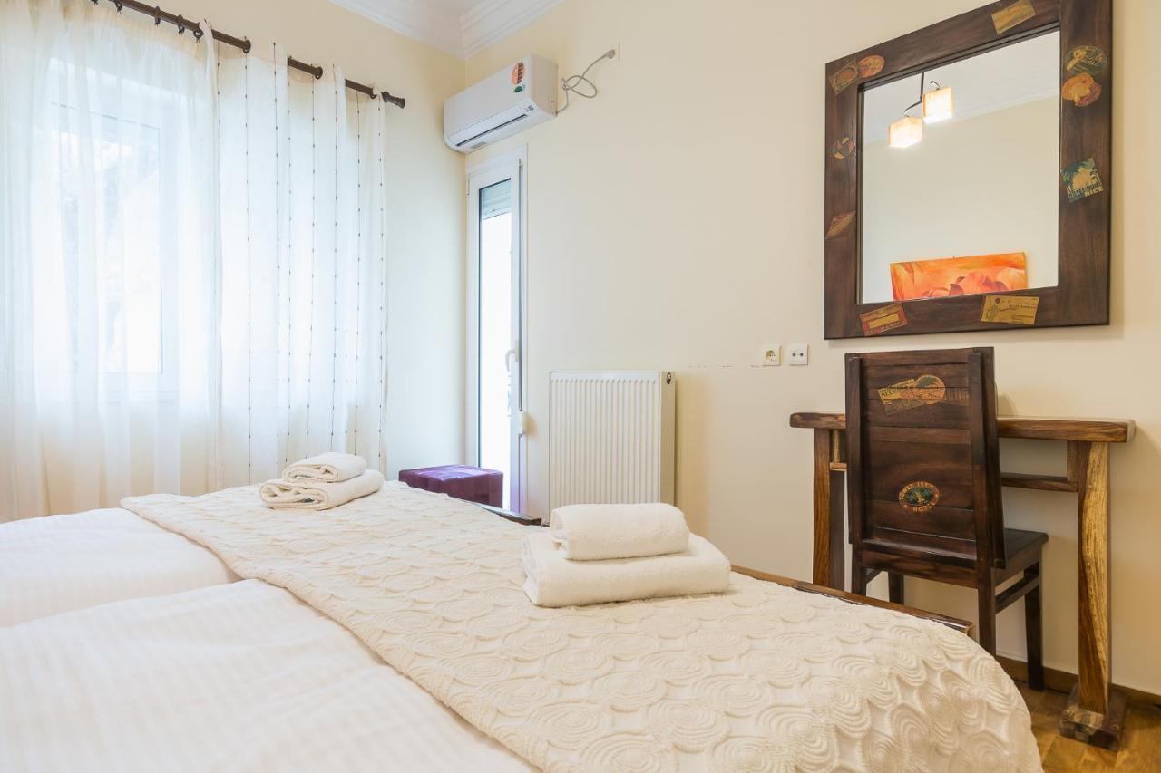 Bed and Breakfast Family House Next To Acropolis Ateny Zewnętrze zdjęcie